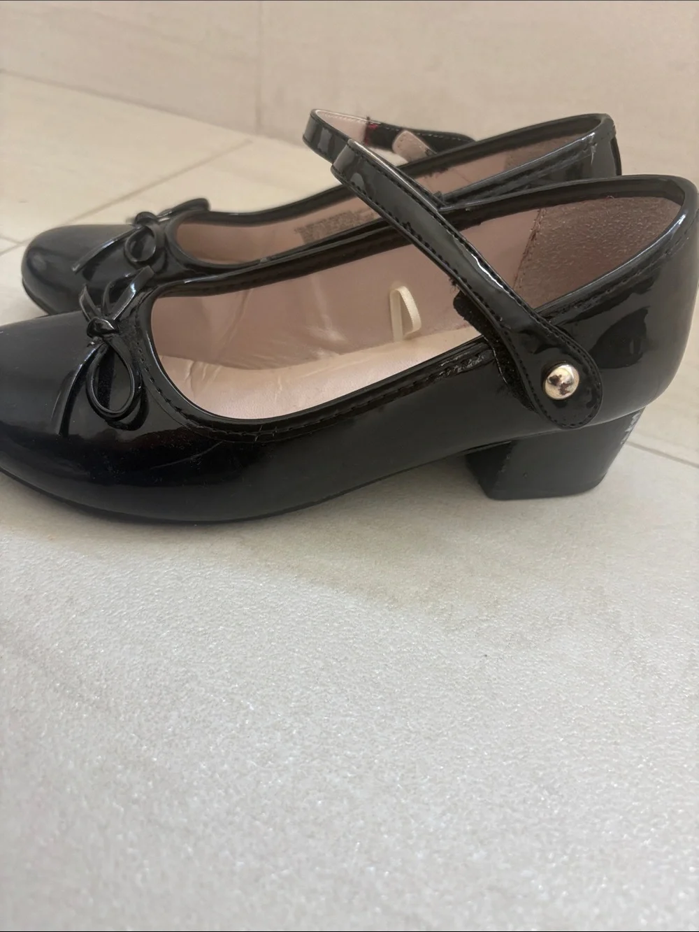 The Children's Place Black Patent Mary Jane Dress Shoes with Bow
